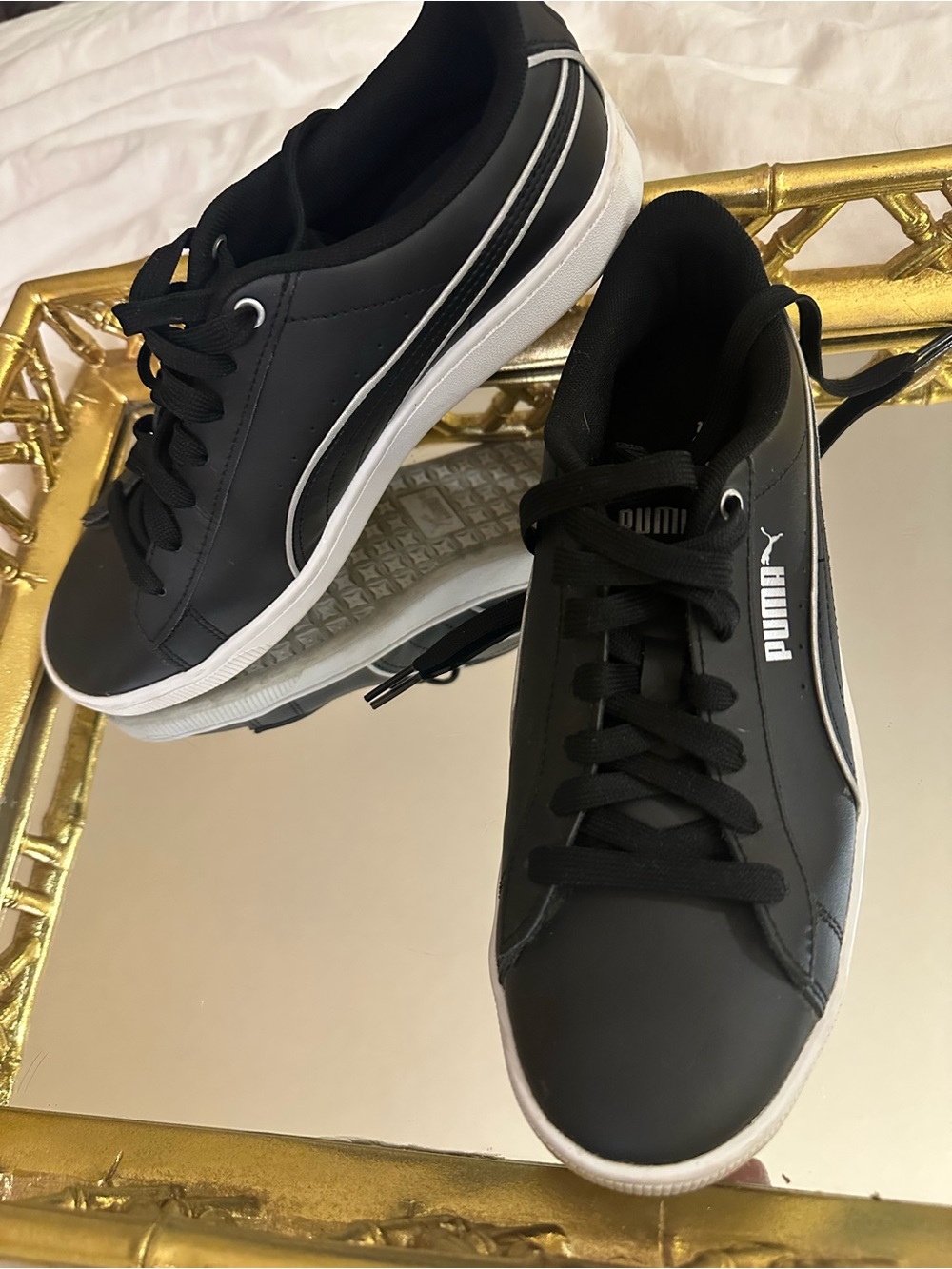 Puma  Black Low-Top Sneakers